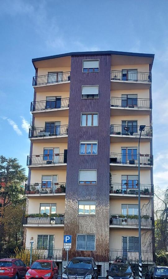 Apartamento Lucky Flat, Un Momento Di Relax. Milán Exterior foto