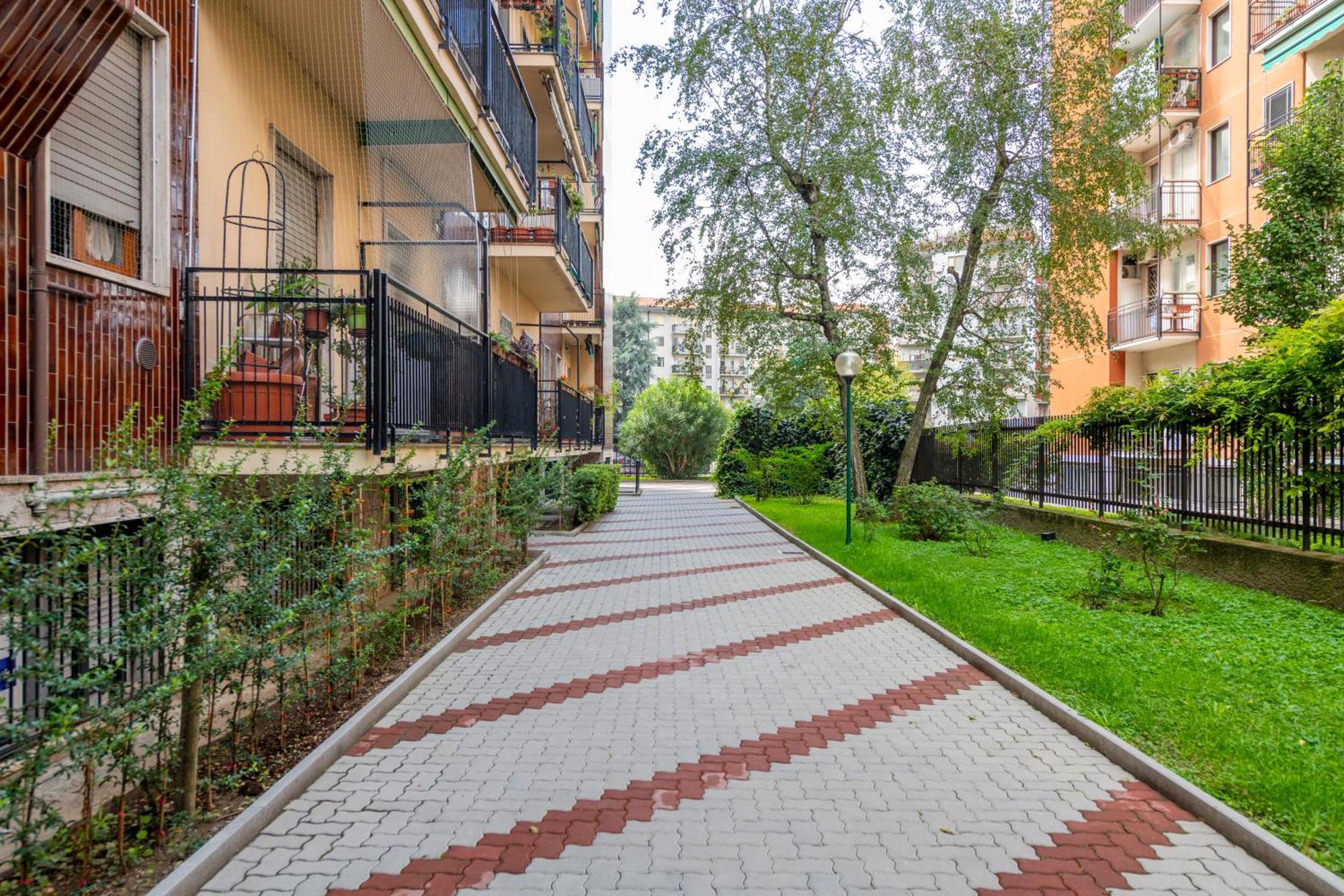 Apartamento Lucky Flat, Un Momento Di Relax. Milán Exterior foto